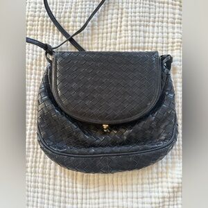 Bottega Veneta vintage intrecciato leather saddle bag, EUC
